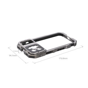 SmallRig-3561-4 SmallRig 3561 Mobile Video Cage for iPhone 13 Pro Max on metallikehys, jossa on kameran linssin aukot ja jossa on merkitty mitat: 154,4 mm leveä, 94,1 mm korkea ja 176,8 mm pitkä.