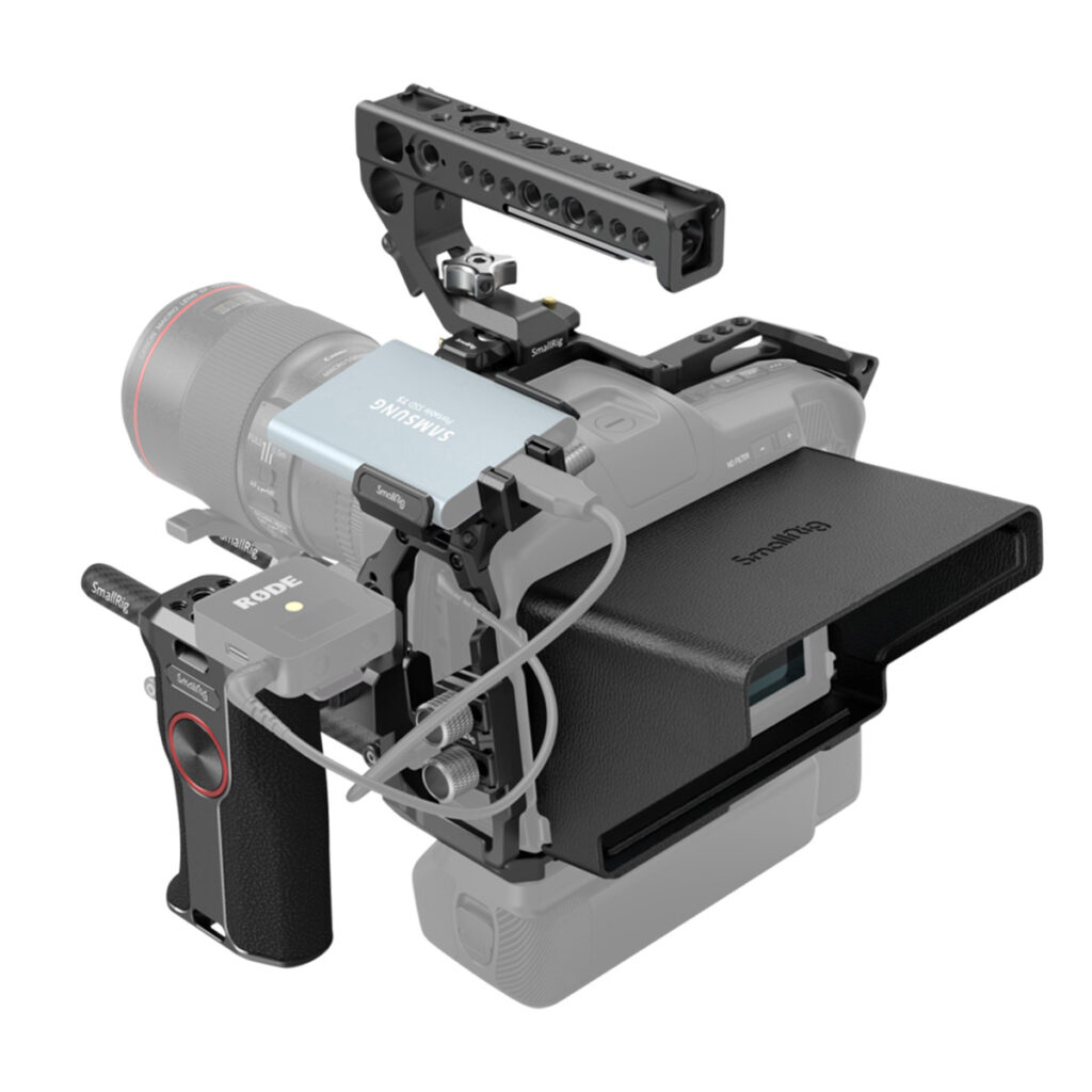SmallRig-3582-1 SmallRig 3582 Master Kit for BMPCC 6K Pro sisältää ulkoisen monitorin, yläkahvan, Rode-mikrofonin, Samsungin SSD-levyn sekä erilaisia kaapeleita ja lisävarusteita, jotka on asennettu Canon-kameran runkoon täydellistä ammattimaista videoasennusta varten.