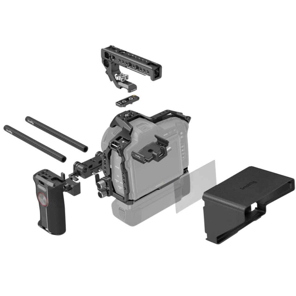 SmallRig-3582-3 Räjähdyskuva SmallRig 3582 Master Kit for BMPCC 6K Pro -kamerasarjasta, jossa näkyvät erilliset ja merkityt osat, kuten kameran häkki, ylä- ja sivukahvat, kiinnitystangot, ruuvit ja suorakulmainen kansi selkeää tunnistamista varten.