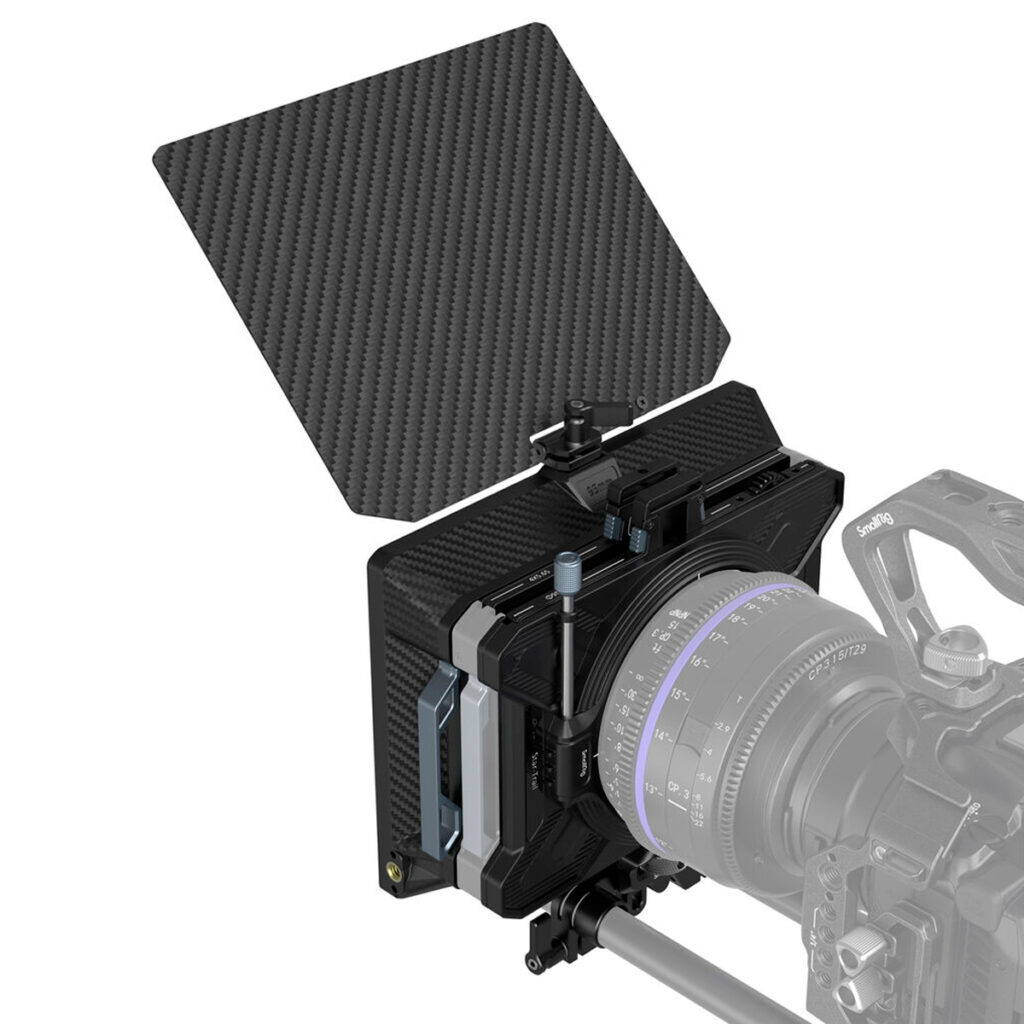 SmallRig-3645-3 SmallRig 3645 Lightweight Multifunctional Modular Matte Box (95mm) VND Kit on video- ja elokuvakameroille suunniteltu ammattimainen mattapainolaatikko, jossa on hiilikuituinen ylälippu ja joka on helppo asentaa tukikiskoihin.