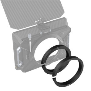 SmallRig-3654-2 SmallRig 3654 Clamp-On Ring Set (80/85-95 mm) on esitetty mustana kahdella pyöreällä sovitinrenkaalla, joissa on hiilikuituinen ylälippu ja metalliset korostukset valkoisella pohjalla.