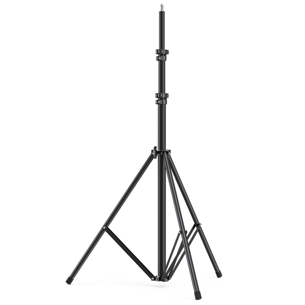 SmallRig-3736 SmallRig 3736 RA-S280 Light Stand Air Cushioned on musta, säädettävä kolmella tukevalla jalalla ja teleskooppiosilla varustettu kolmijalkainen kolmijalkainen jalusta, joka on ihanteellinen valaisinlaitteiden tukemiseen valokuvaus- tai videokuvausasetuksissa.