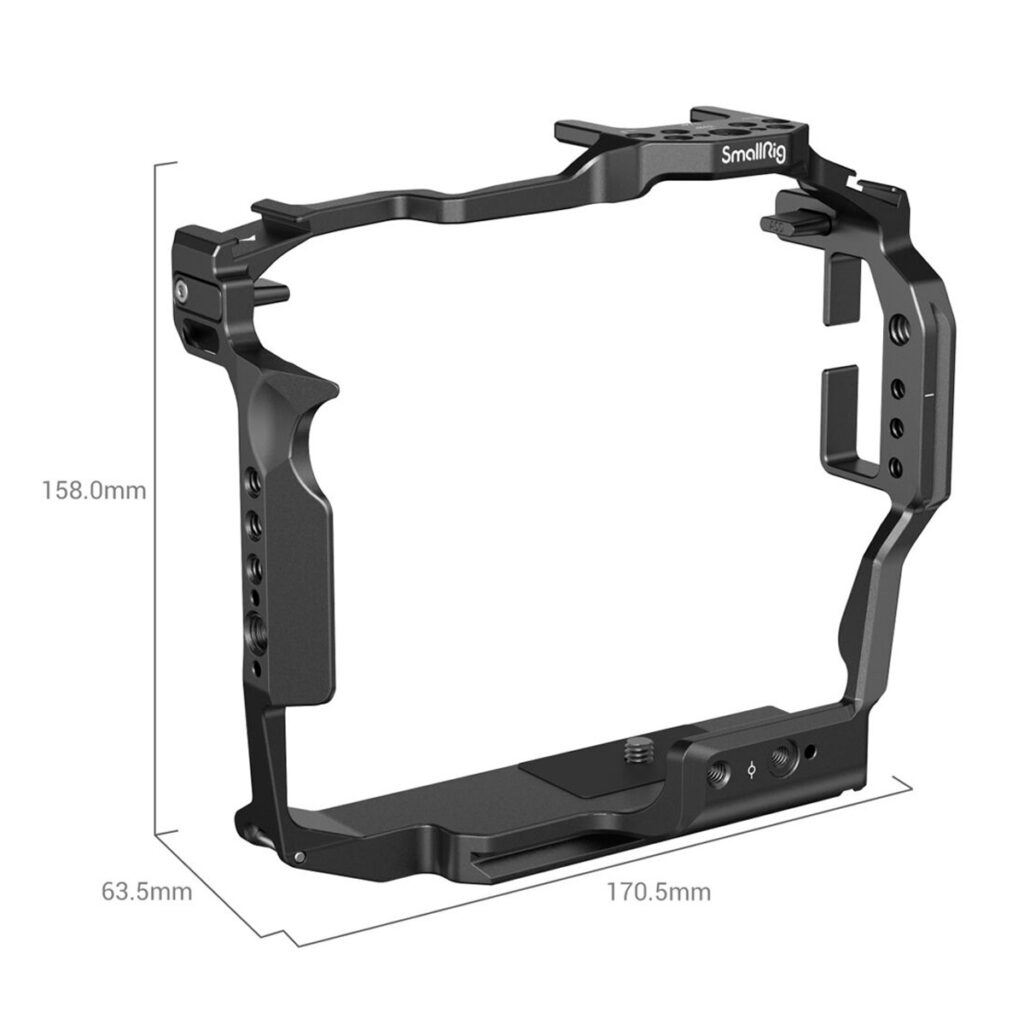 SmallRig-3884-2 SmallRig 3884 Cage for Canon EOS R3 on esitetty mustana, ja sen mitat ovat 158,0 mm korkea, 170,5 mm leveä ja 63,5 mm syvä. Siinä on tukeva, kulmikas muotoilu ja useita kiinnityspisteitä lisävarusteille.