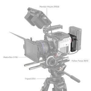 SmallRig-3898-5 Ammattimainen RED-kameravarustus, jossa on SmallRig 3898 V-Mount Battery Plate Adapter for RED V-Raptor, Monitor Mount 2905B, Matte Box 3196, Follow Focus 3010 ja Tripod 3751. Jokainen komponentti on selvästi korostettu ja merkitty.