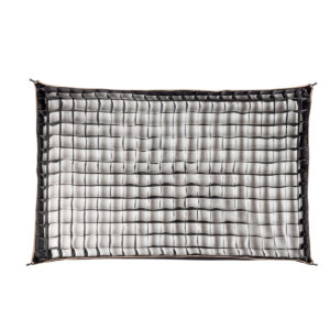 SmallRig-3930-5 SmallRig 3930 RA-R6090 Rectangular Softbox, musta kangasverkko, jota käytetään valonmuokkaimena valokuvauksessa tai videokuvauksessa, näkyy ylhäältä valkoista taustaa vasten.