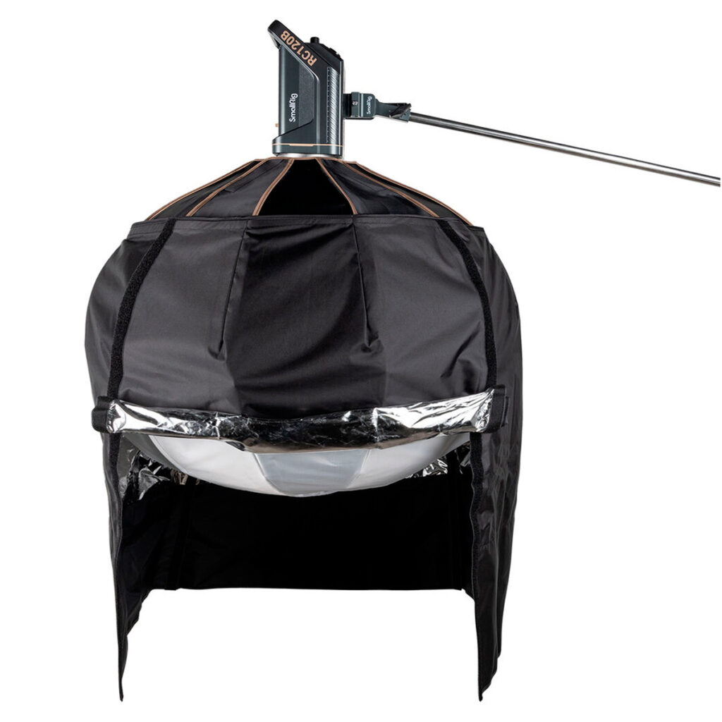 SmallRig-3932-3 SmallRig 3932 RA-L90 Lantern Softbox on ammattimainen valonmuokkain, jossa on jalustalle asennettu metallinen heijastinliuska, joka on suunniteltu hajottamaan valoa tasaisesti valokuvaukseen tai videokuvaukseen.
