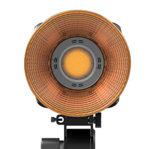 SmallRig-3976-2 SmallRig 3976 RC 450B Cob Light -LED-valo, pyöreä studiovalo, jossa on oranssinkultainen heijastin, joka on asennettu mustaan säädettävään jalustaan.