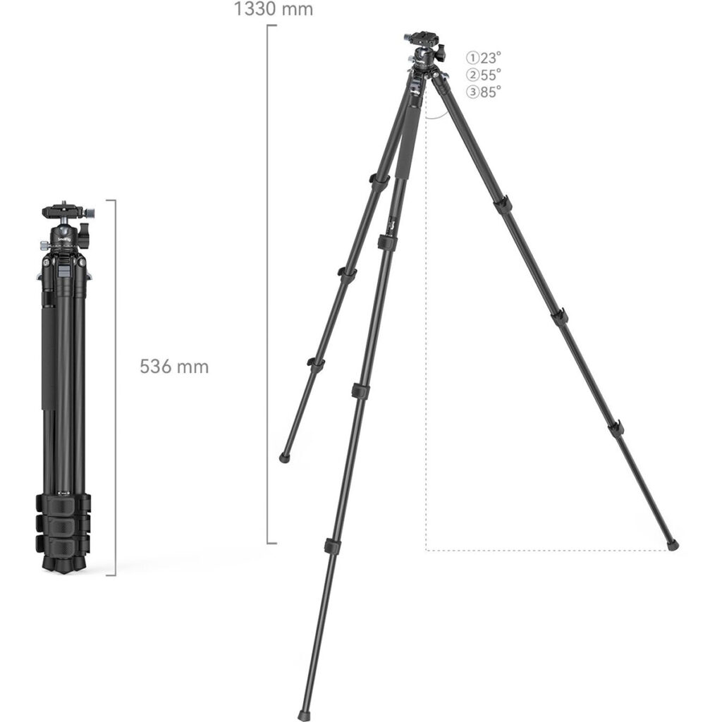 SmallRig-4060-3 SmallRig 4060 Carbon Fiber Tripod Kit AP-10 -hiilikuitu kolmijalka on kuvassa täysin ulosvedettynä 1330 mm ja kokoontaitettuna 536 mm. Siinä on kolme jalkakulmaa (23°, 55° ja 85°), säädettävät jalat ja kuulapääkiinnitys.