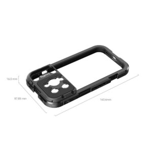 SmallRig-4075-4 SmallRig 4075 Mobile Video Cage iPhone 14 Pro -puhelimelle on musta, suorakulmainen suojakotelo, jossa on neljä kamera-aukkoa ja pääsy painikkeille. Kotelo on 16,0 mm paksu, 87,85 mm leveä ja 163,6 mm pitkä.