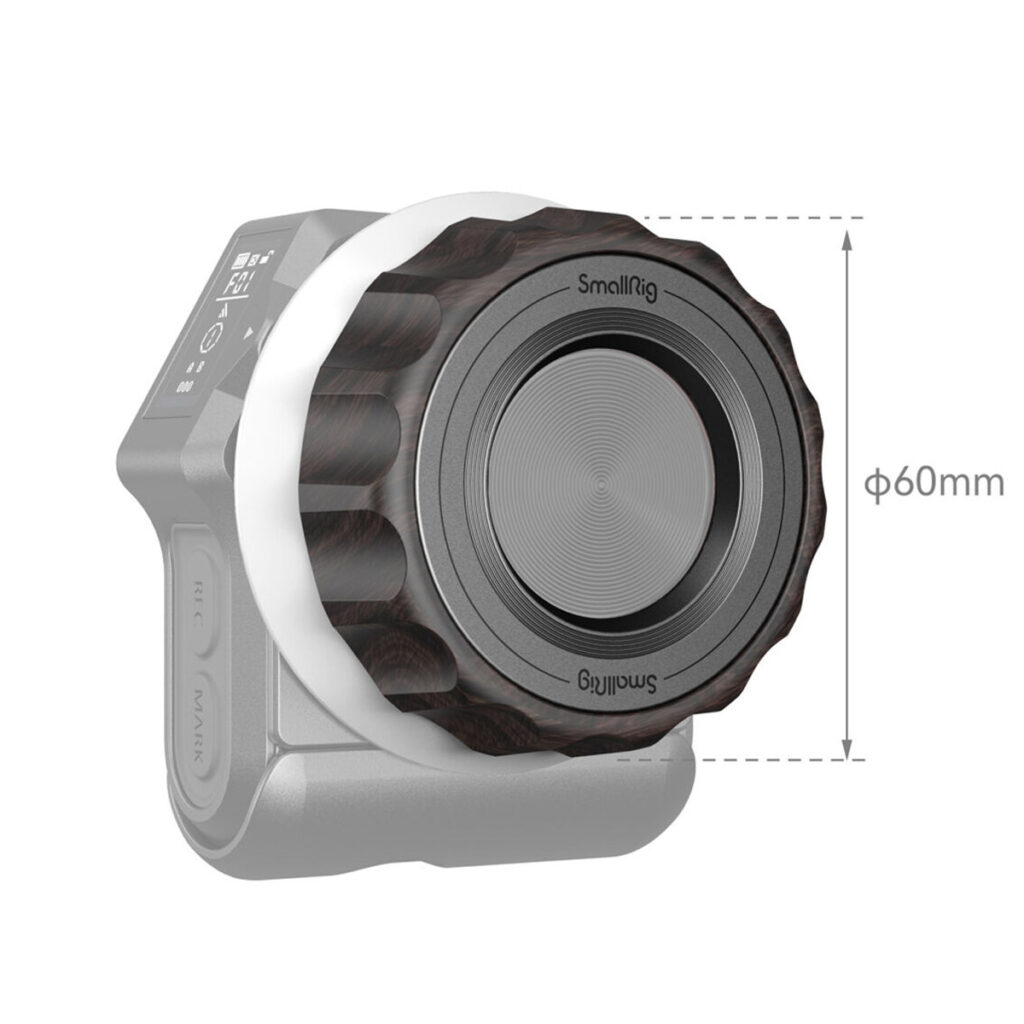SmallRig-4091-3 SmallRig 4091 Follow Focus -merkintäkiekko (puinen), musta ja hopea, on kiinnitetty kameran runkoon, ja katkoviiva osoittaa nupin 60 mm:n halkaisijan.