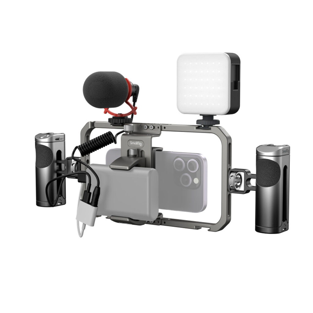 SmallRig-4591-2 SmallRig 3591 All-In-One Video Kit Mobile Ultra sisältää älypuhelimen, joka on asennettu metallirunkoon, jossa on kaksi kahvaa, ulkoinen mikrofoni ja LED-valopaneeli - ihanteellinen ammattimaiseen videokuvaukseen tai vloggaamiseen.