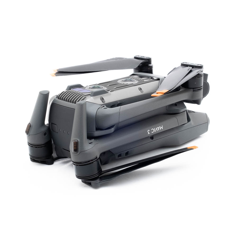 DJI Mavic 3-1 DJI Mavic 3 - Käytetty