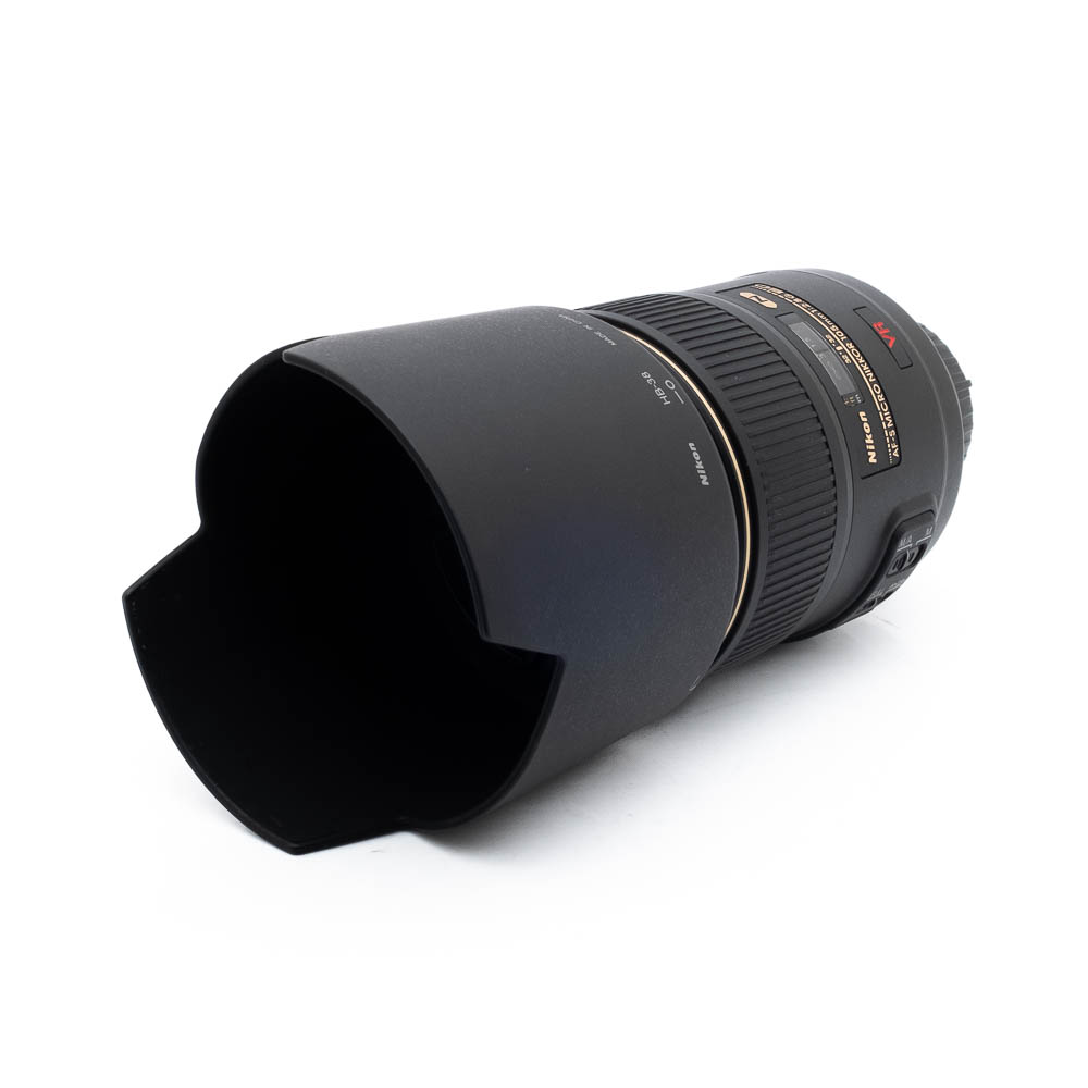 Nikon 105mm f28G ED VR-3 Nikon AF-S Micro-Nikkor 105mm f/2.8G VR ED (Kunto K5) - Käytetty