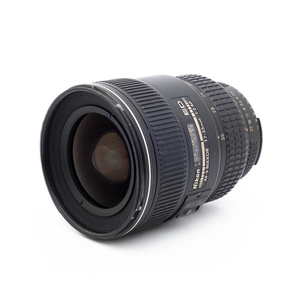 Nikon AF-S Nikkor 17-35mm f/2.8 D - Käytetty