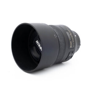 Nikon 85mm f18G-3-2 Nikon AF-S Nikkor 85mm f/1.8 G - Käytetty