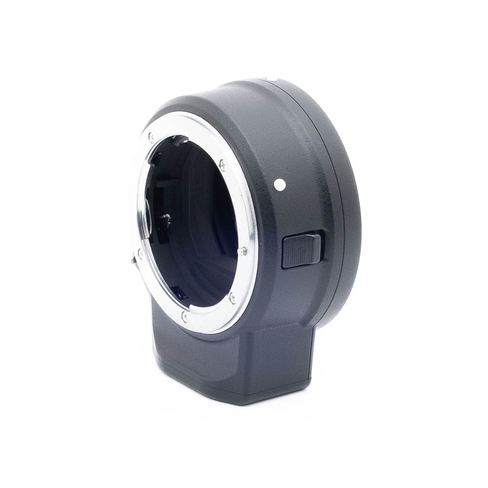Nikon FTZ-1-4 Nikon FTZ adapteri (Kunto K5) - Käytetty