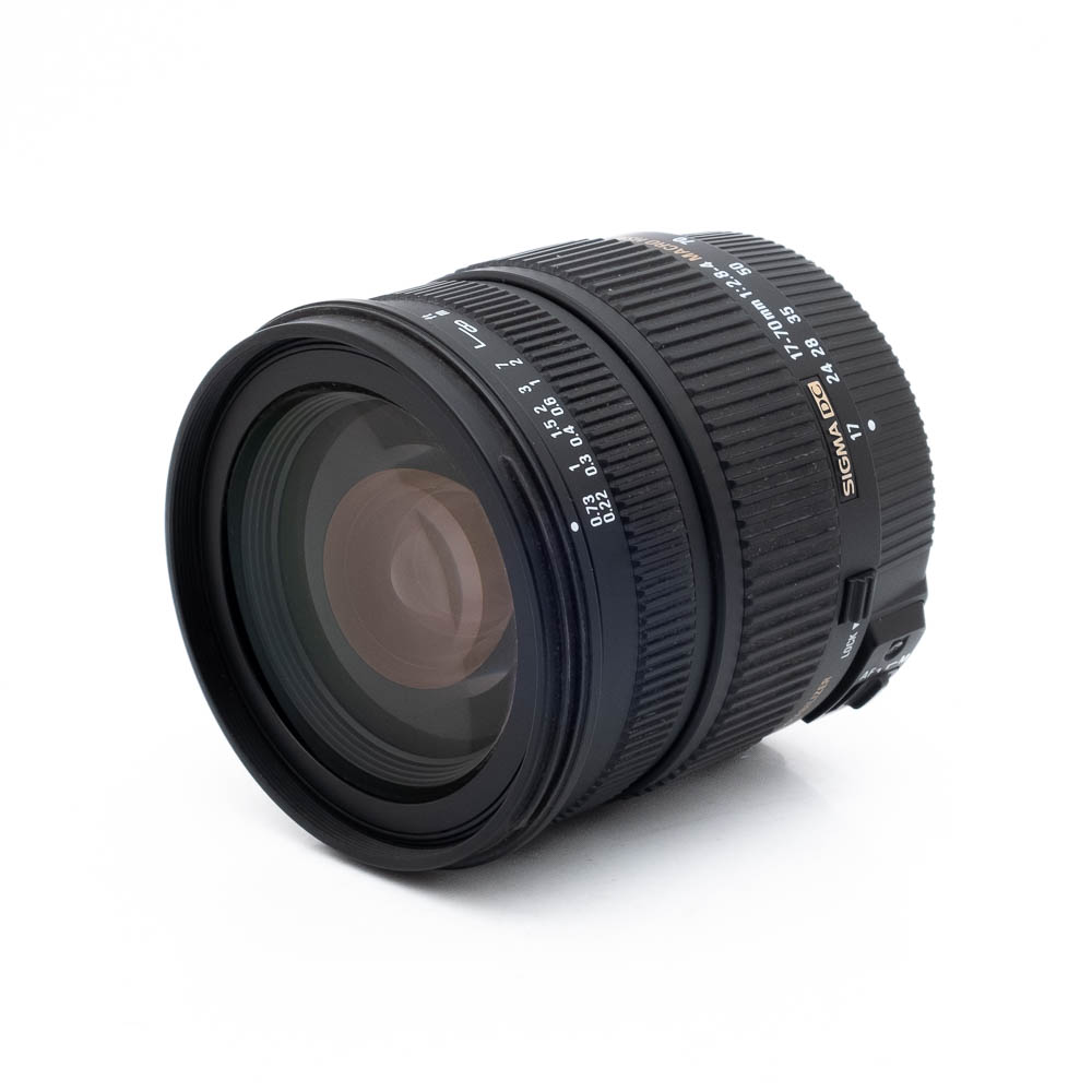 Sigma 17-70mm f28-4 Macro Nikon-2 Sigma 17-70mm f/2.8-4 Macro OS HSM Nikon F DX - Käytetty