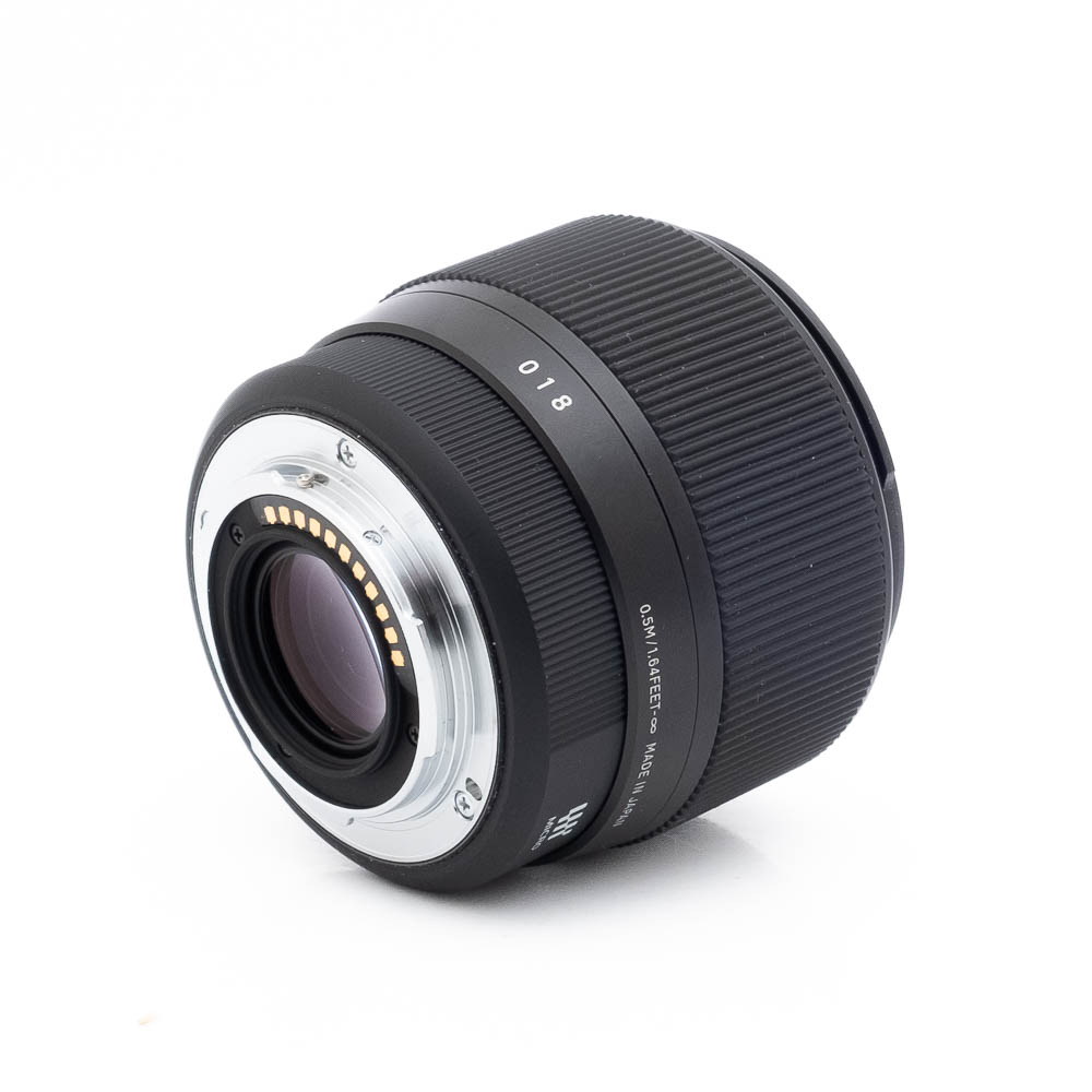 Sigma 56mm f14 DC DN MFT-1-3 Sigma 56mm f/1.4 DC DN C MFT (Kunto K5) - Käytetty