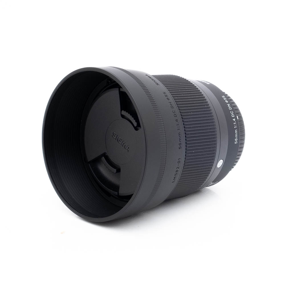 Sigma 56mm f14 DC DN MFT-3-3 Sigma 56mm f/1.4 DC DN C MFT (Kunto K5) - Käytetty