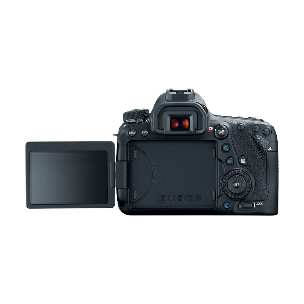 canon_6d_mark_ii_02 Canon EOS 6D Mark II -kameran takanäkymässä näkyy sen nivelletty LCD-näyttö vasemmalle käännettynä sekä erilaisia ohjauspainikkeita ja säätimiä.