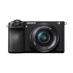sony_a6700_16-50mm_02 Black Sony A6700 mirrorless camera with 16-50mm f/3.5-5.6 PZ OSS lens, front-facing against a white background.