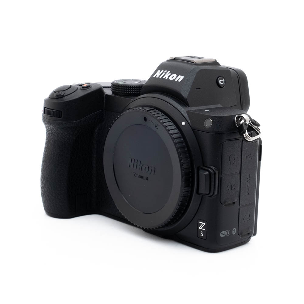 Nikon Z5 2152-5 Nikon Z5 (SC 1000) - Käytetty