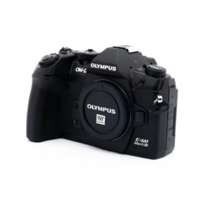 Olympus OM-D E-M1 Mark III (SC 4500, Kunto K5) - Käytetty