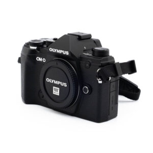 Olympus E-M5 III-5-2 Olympus OM-D E-M5 Mark III (SC 1500, Kunto K5) - Käytetty