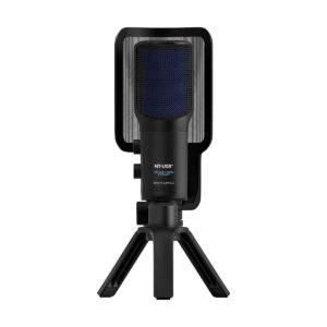 Rode_Video_NT-USB+_001 Musta Rode Videomic ME-C USB -mikrofoni, jossa on sisäänrakennettu pop-suodatin ja jalusta, edestä katsottuna, sininen verkkosäleikkö ja NT-USB-merkintä pohjan lähellä.