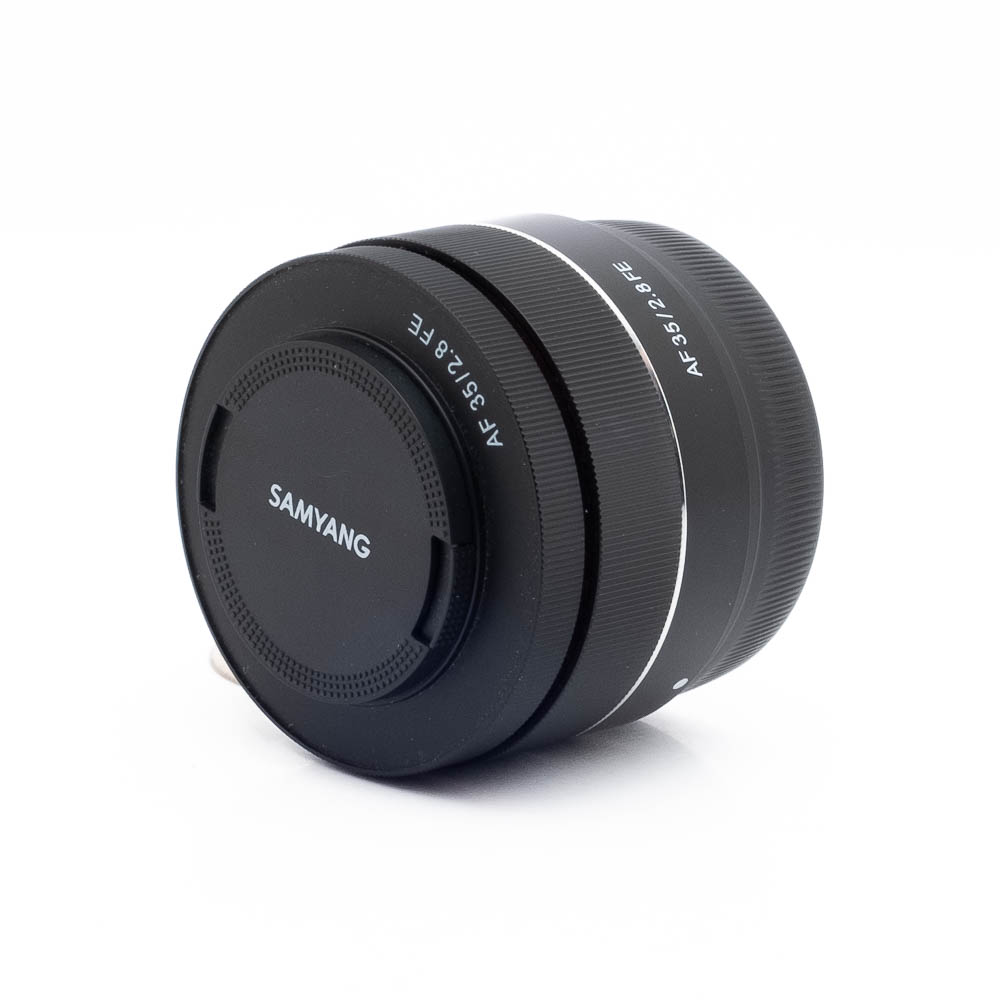 Samyang 35mm f28 Sony-3 Samyang AF 35mm f/2.8 Sony FE - Käytetty