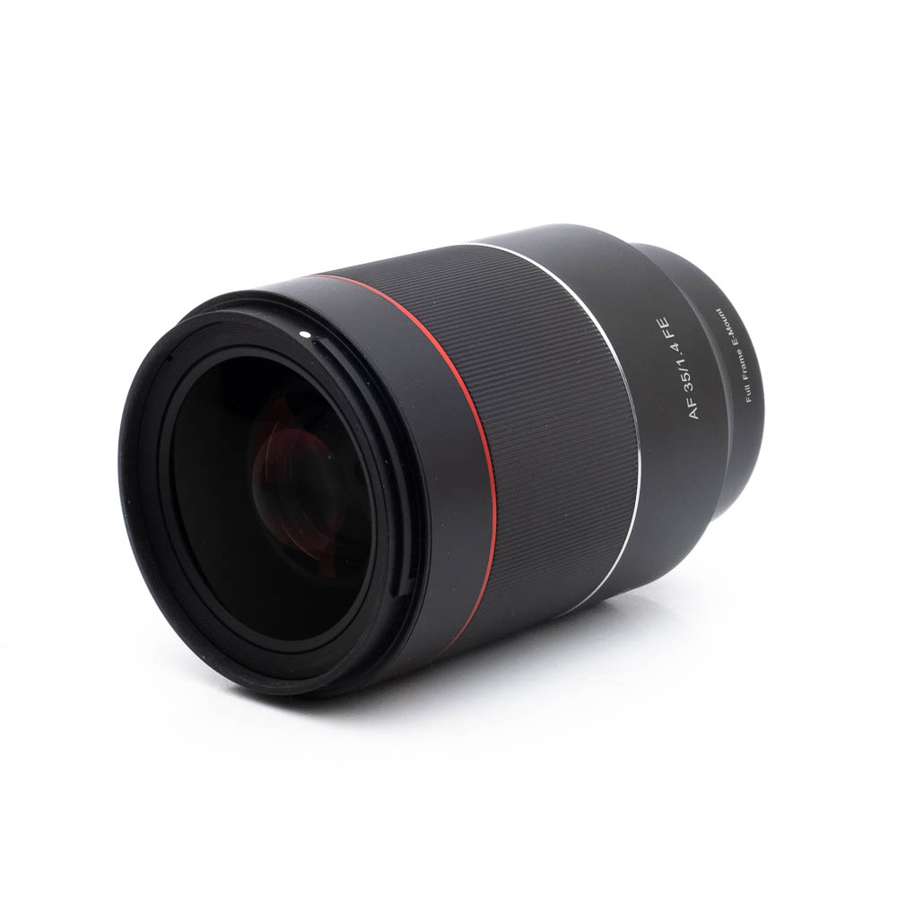 Samyang AF 35mm f14 Sony FE-2 Samyang AF 35mm f/1.4 Sony FE - Käytetty