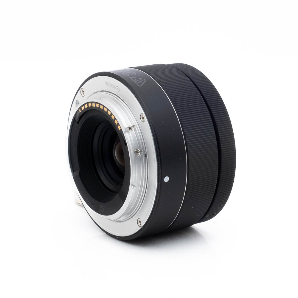 Samyang AF 35mm f28 Sony FE-1 Samyang AF 35mm f/2.8 Sony FE - Käytetty