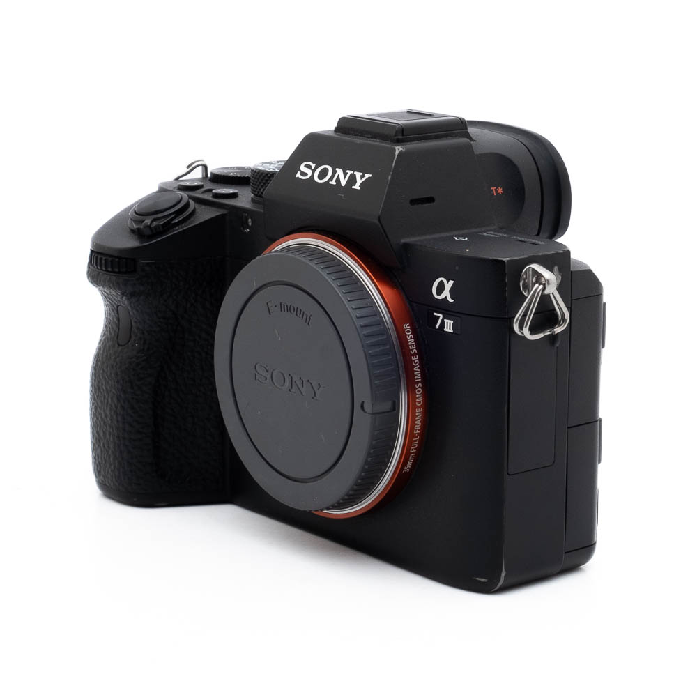 Sony A7 III 7809-5 Sony A7 III + L-Bracket (SC 37000, sis.ALV24%) – Käytetty