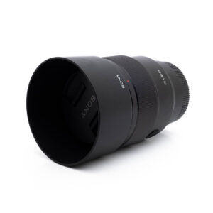 Sony FE 85mm f18-3-3 Sony FE 85mm f/1.8 (Kunto K5) - Käytetty