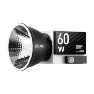 Zhiyun_Molus_g60_001 Zhiyun LED Molus G60 Combo COB -valaisin on 60 W:n videovalaisin, jossa on hopeinen heijastin, valkoinen ja musta suorakulmainen runko sekä säätönuppi.