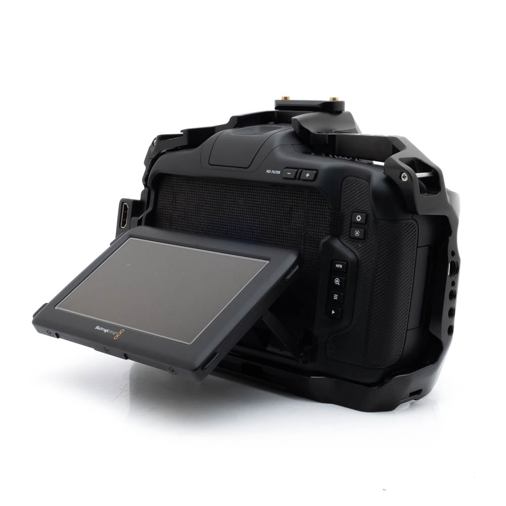 Blackmagic 6k Pro-3-2 Blackmagic Pocket Cinema Camera 6K Pro + Cage - Käytetty