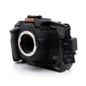 Blackmagic 6k Pro-4-2 Blackmagic Pocket Cinema Camera 6K Pro + Cage - Käytetty