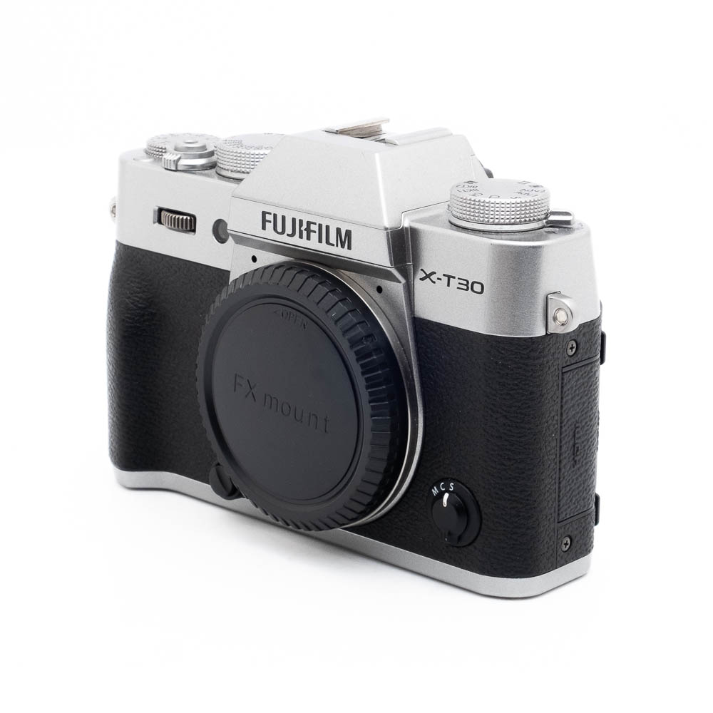 Fuji X-T30 0371-5 Fujifilm X-T30 Hopea (SC 2000, sis.ALV24%) - Käytetty
