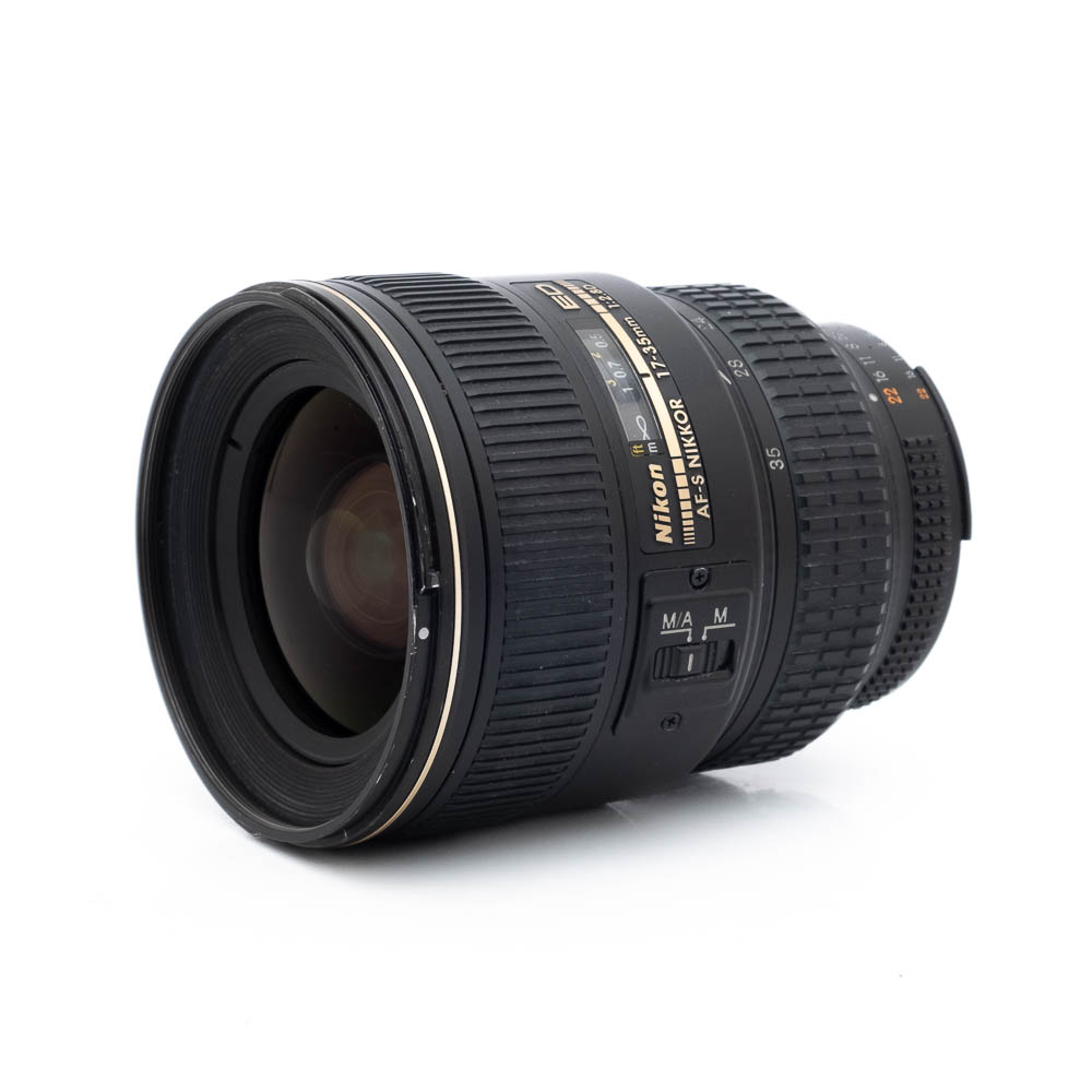 Nikkor 17-35mm f28D ED-2 Nikon AF-S Nikkor 17-35mm f/2.8 D - Käytetty
