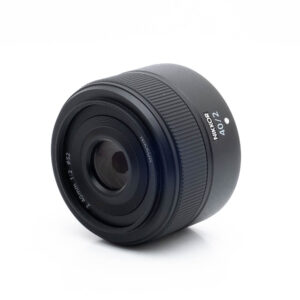 Nikkor Z 40mm f2-2-2 Nikon Nikkor Z 40mm f/2 - Käytetty