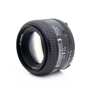Nikon 50mm f14 D-2 Nikon AF Nikkor 50mm f/1.4 D - Käytetty