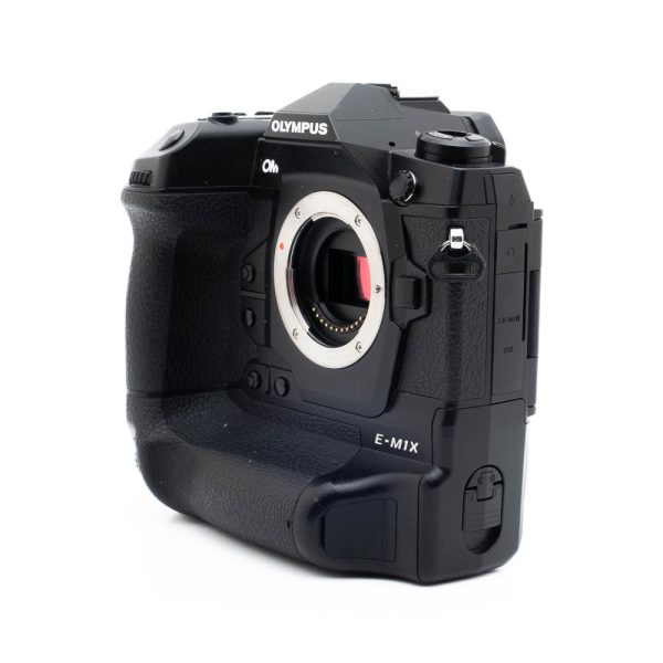 Olympus OM-D E-M1X (SC 28000) – Käytetty Käytetyt kamerat 3