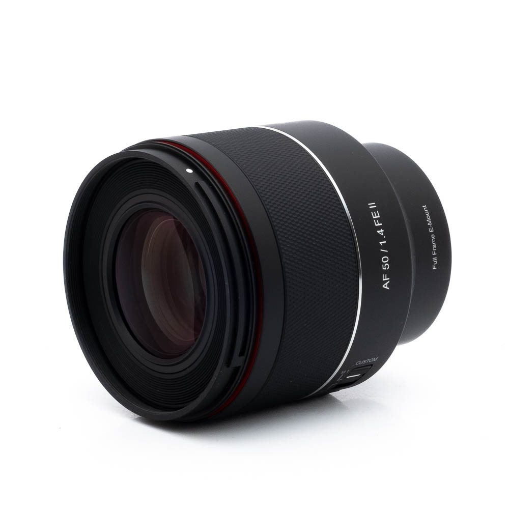 Samyang 50mm f14 FE II Sony-2 Samyang AF 50mm f/1.4 II Sony FE (Kunto K5) - Käytetty