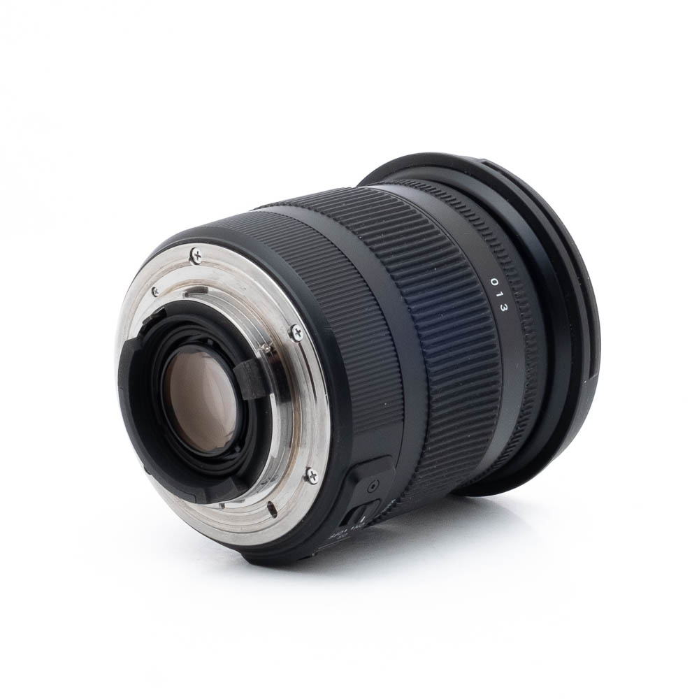 Sigma 17-70mm f28-4 DC Nikon-1-2 Sigma 17-70mm f/2.8-4 Macro OS HSM Nikon F DX - Käytetty