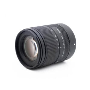 Sigma 18-50mm f28 DC DN-1 Sigma 18-50mm f/2.8 DC DN C Fuji - Käytetty