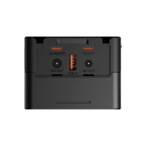 SmallRig_4292_003 The close-up of the SmallRig 4292 VB99 Pro mini V-Mount battery shows three ports: two USB-C ports (C1: IN/OUT 12V-OUT, C2: OUT 8V-OUT) and the middle USB-A port marked USB-A.