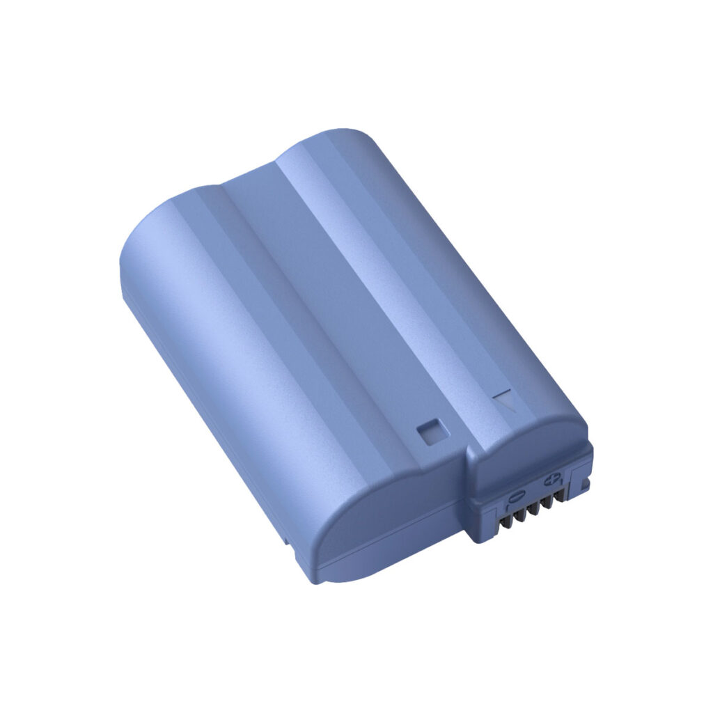 SmallRig_4332_002 SmallRig 4332 USB-C ladattava kamera-akku EN-EL15c on sininen, suorakulmainen litiumioniakku, jossa on pyöristetyt reunat ja metalliset koskettimet toisessa päässä.