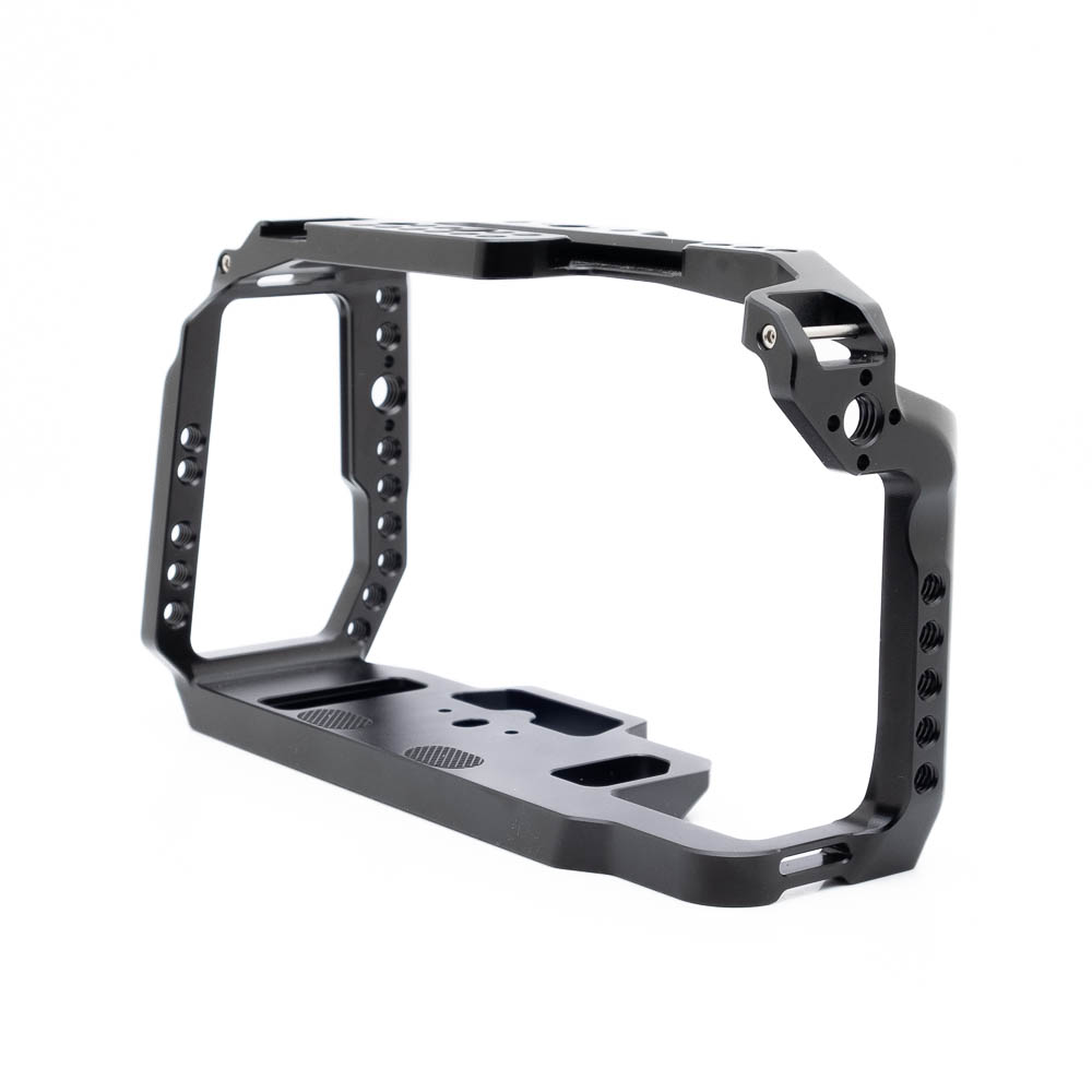 Smallrig BM4K Cage-1 SmallRig 2203 Cage for Blackmagic 4K - Käytetty