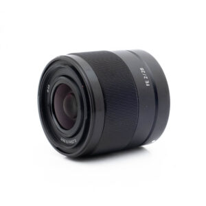 Sony 28mm f2-2 Sony FE 28mm f/2 - Käytetty