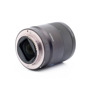 Sony 55mm f18 ZA 6435-1 Sony FE Sonnar T* 55mm f/1.8 ZA (sis.ALV24%) - Käytetty
